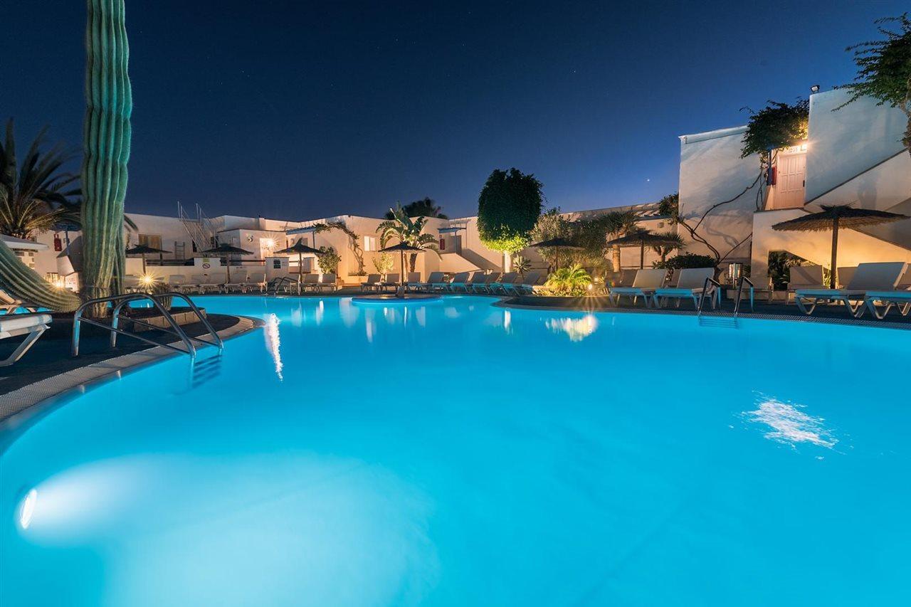 Apartamentos Parque Tropical En Lanzarote Puerto del Carmen  Luaran gambar