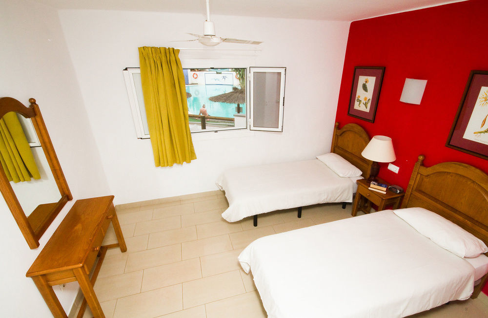 Apartamentos Parque Tropical En Lanzarote Puerto del Carmen  Luaran gambar